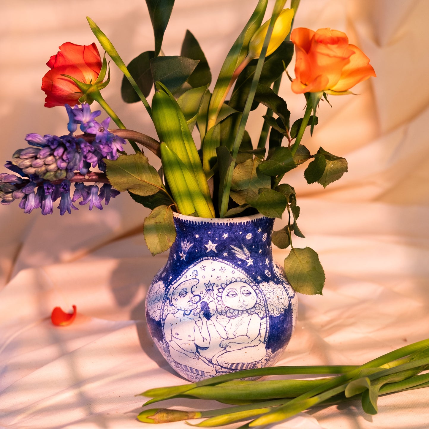 Handcrafted Ceramic Vase – Chances (Speckled Stoneware, 1.2L)