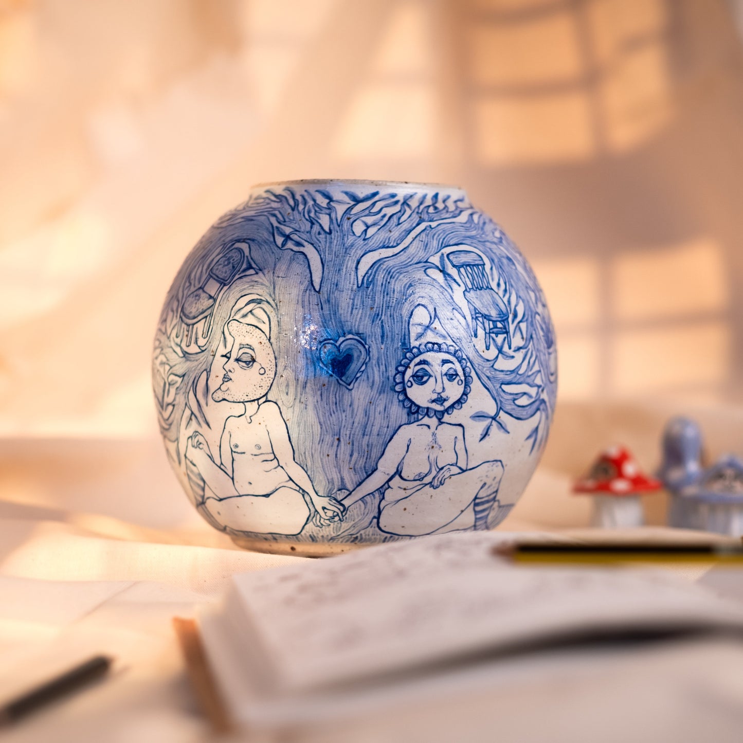 Handcrafted Ceramic Vase – Home Sweet Home (Speckled Stoneware, 1.15L)